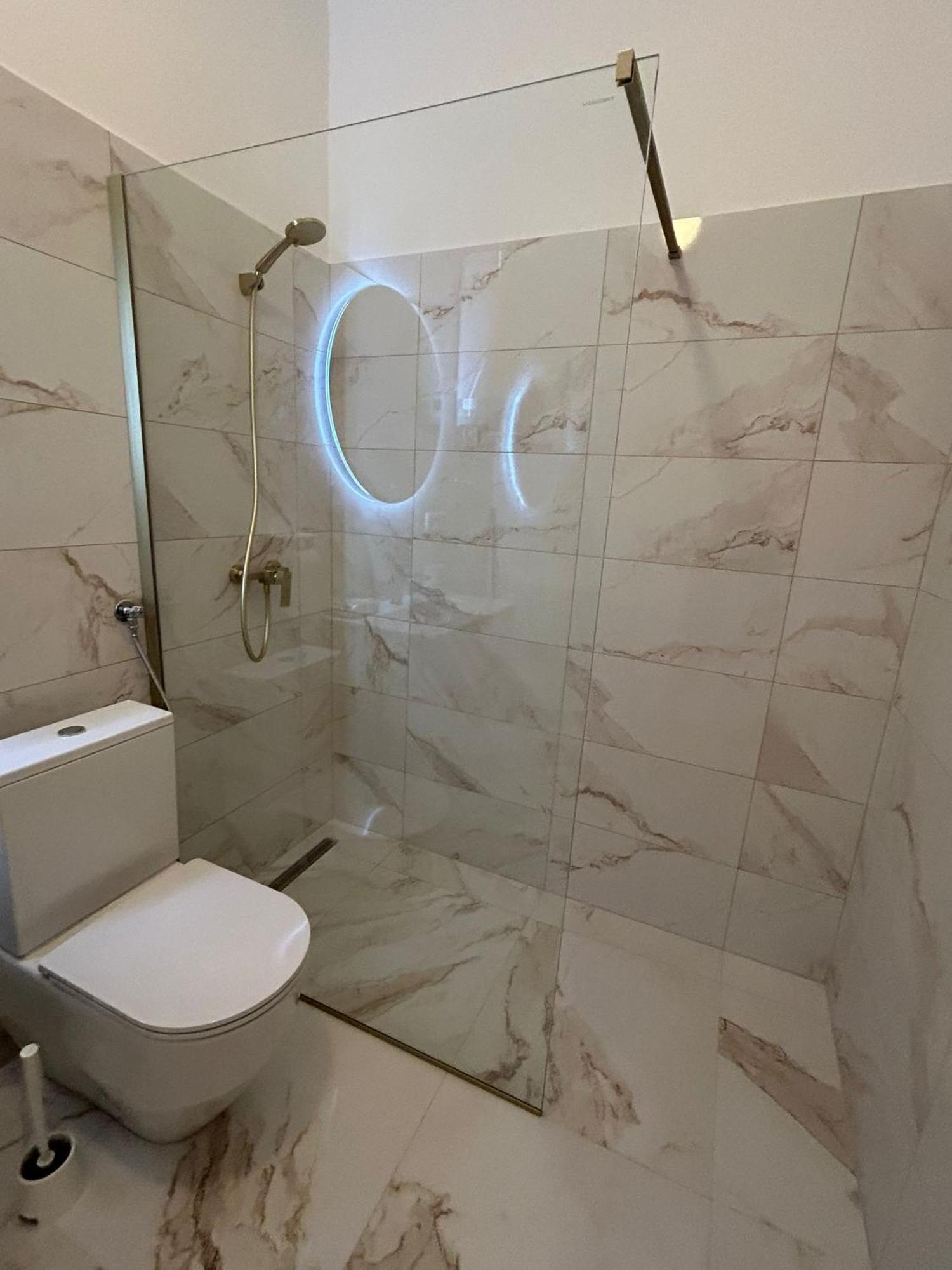 Apartman Lavanda เซรส ภายนอก รูปภาพ