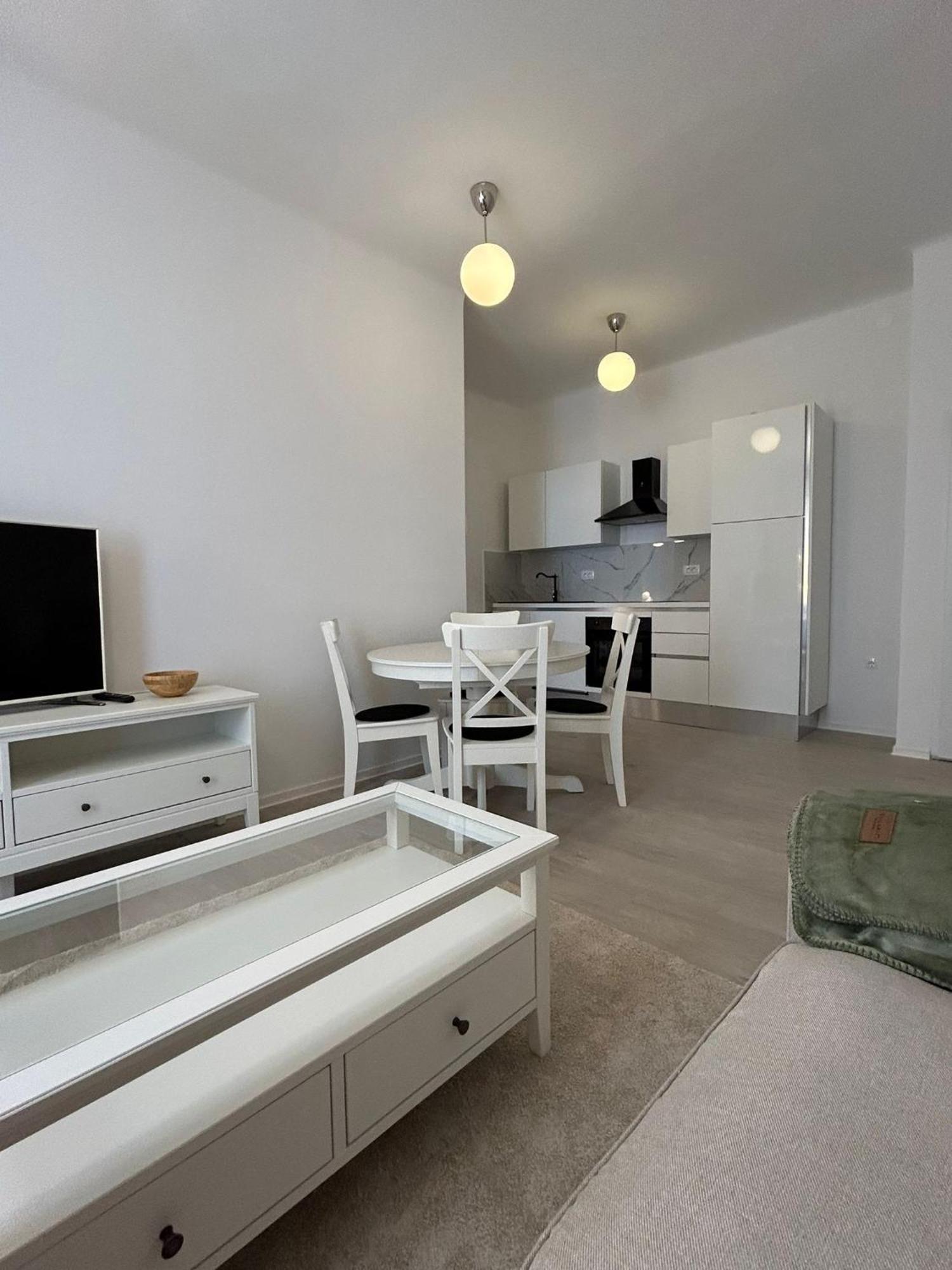 Apartman Lavanda เซรส ภายนอก รูปภาพ